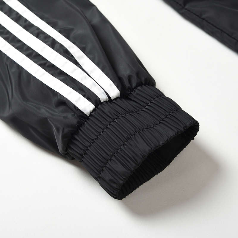 Jaqueta Corta Vento Adidas - MundodaCortaVento