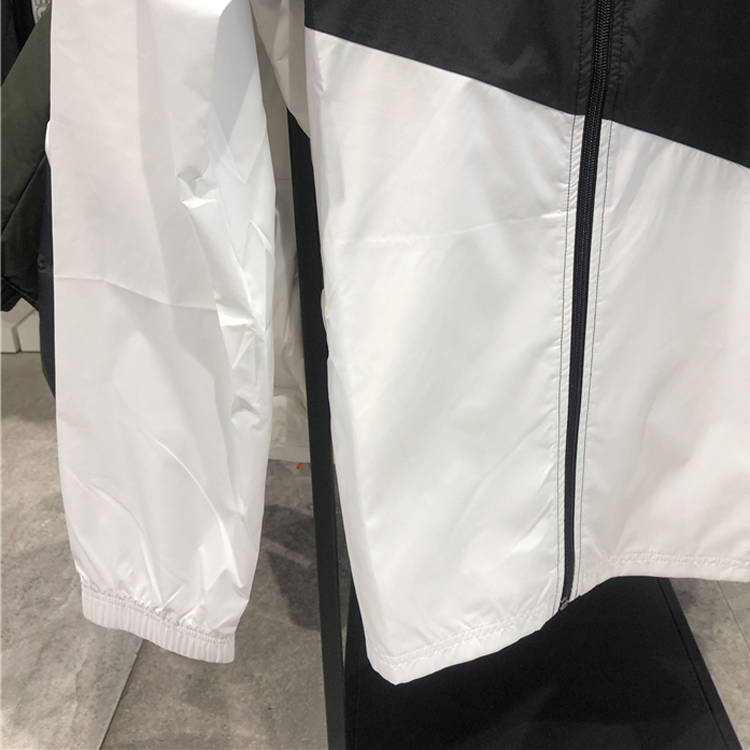 Jaqueta Corta Vento Puma Preto/Branco - MundodaCortaVento